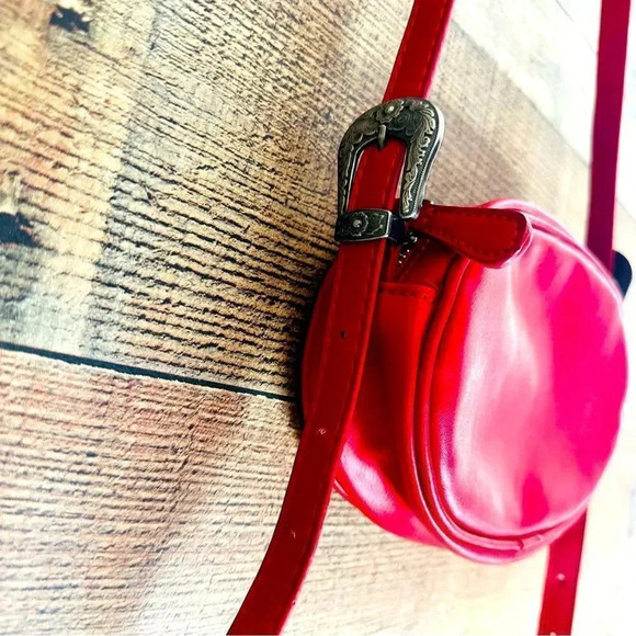Urban Outfitters Mini Oval Red Crossbody Bag - Picture 5 of 10
